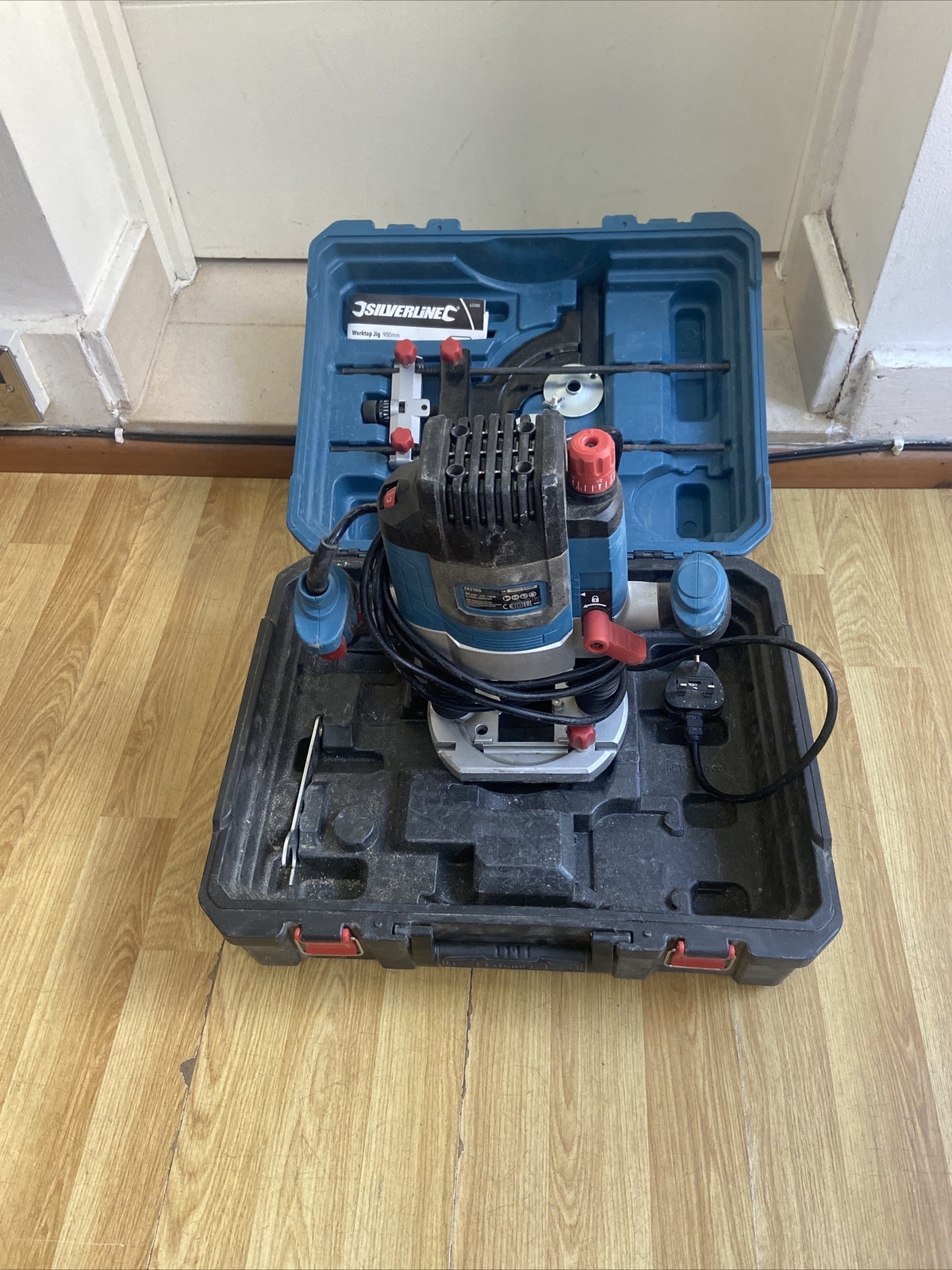 Erbauer ER2100 240v router Still Working But Selling for parts Spare Or