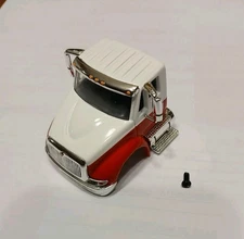 1/64 International IH 8600 Red White Cab SpecCast