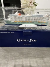 NEW 12” Royal Caribbean Oasis of the Seas Cruise Official License Ship Model