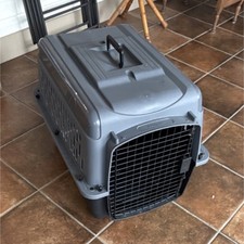 Petmate Hard-Sided Travel Dog Crate Gray Plastic Steel Carrier