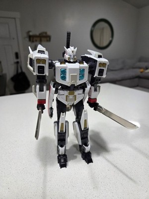 Mastermind Creations Reformatted R-32 Stray Swordsman Transforming Figure 16+