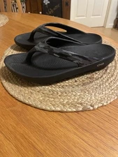 Oofos OOlala Women Camo Print Thong Flip Flop Black Gray US 10 Comfort Recovery