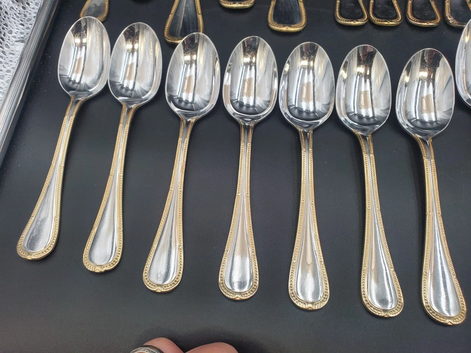 52 Piece Yamazaki ALLEGRA GOLD ACCENT 18/8 Stainless Flatware - Image 4 of 4