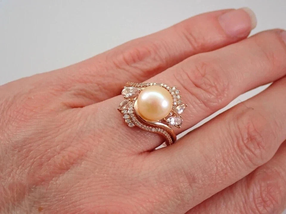 Anillo de compromiso de perlas rosas genuinas 4 quilates creado en laboratorio acabado en oro rosa 14K Foto 4 de 4