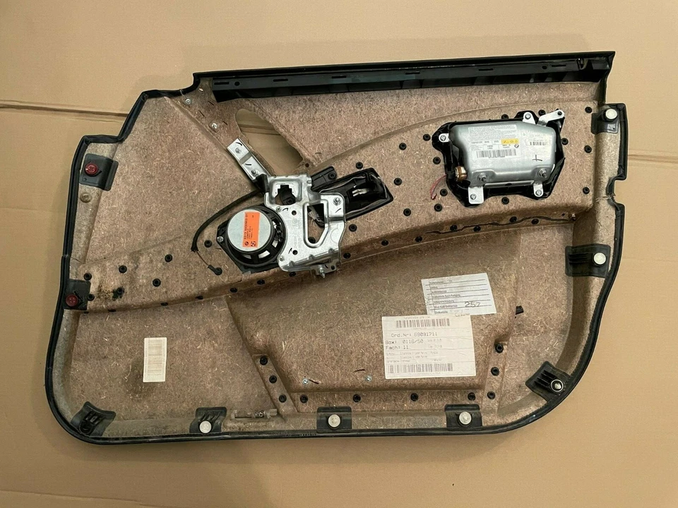 BMW E60 M5 Driver Side Door PANEL White Leather Door Card Insert Front DF Trim - Imagem 4 de 4