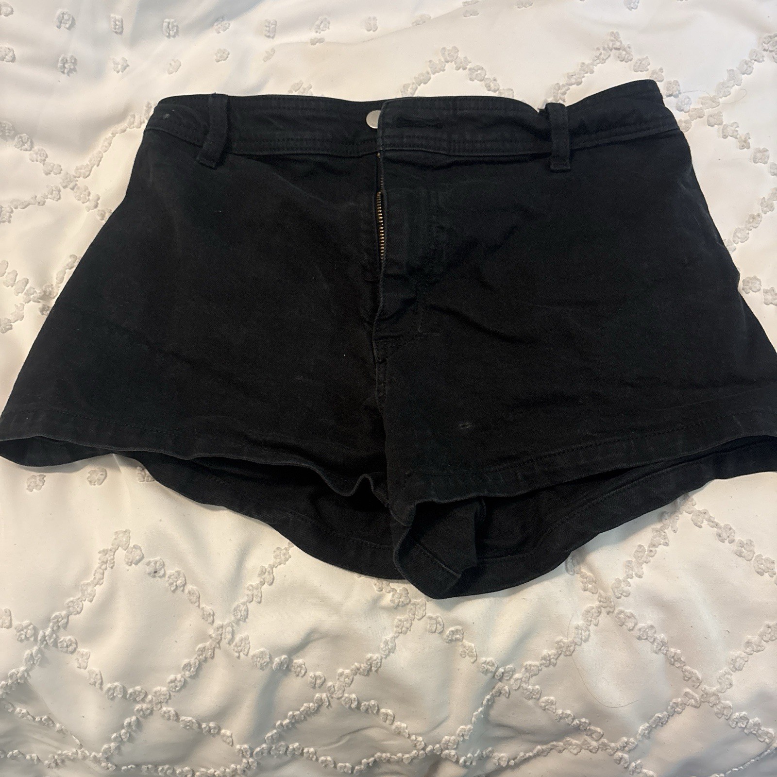 Universal Thread Women's Black Chino Shorts Cotton Button Pockets Size 10