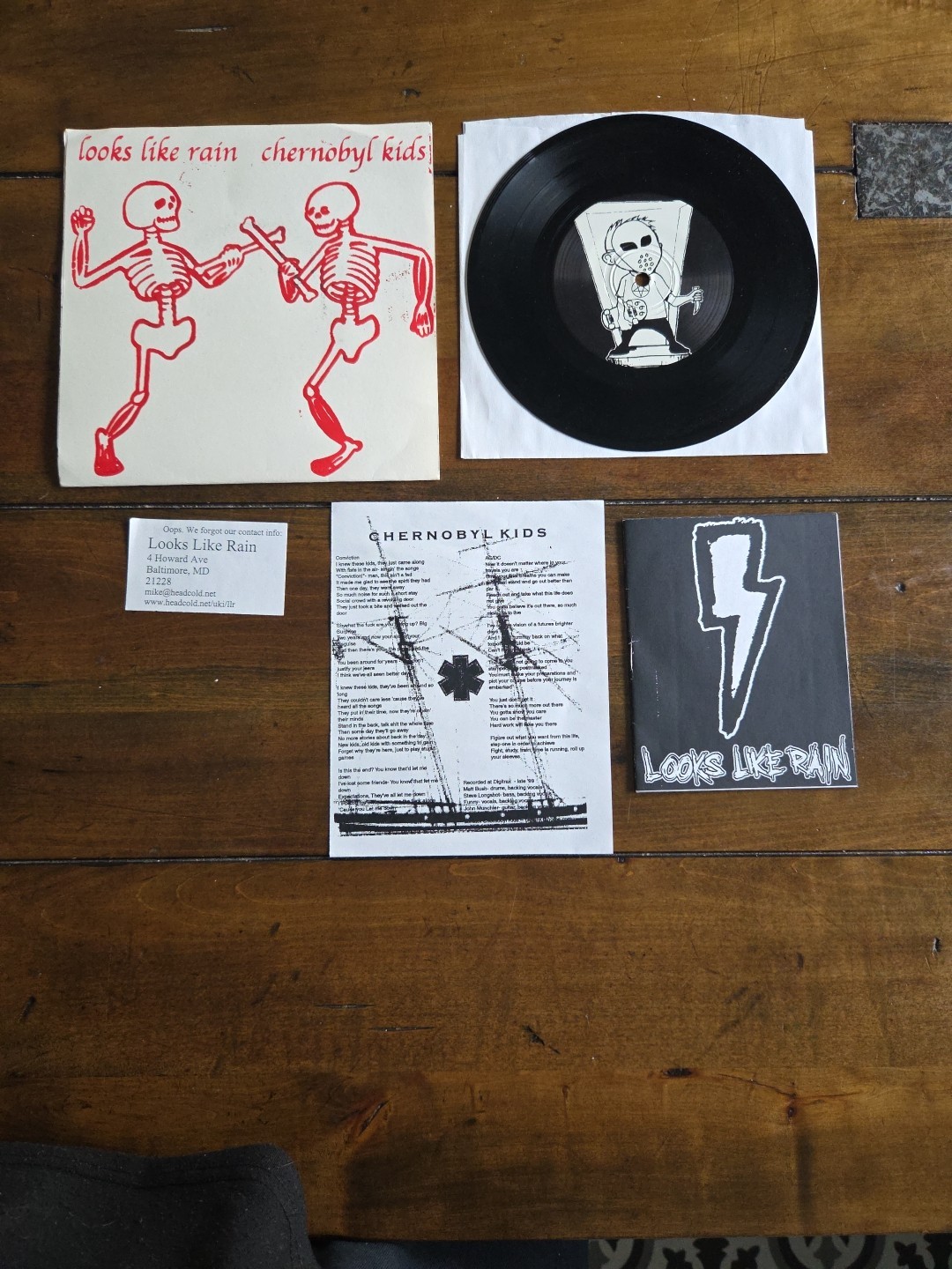 Looks Like Rain  Chernobyl Kids Split 7" Vinyl 1999 COMPLETE w/ Booklet image 4