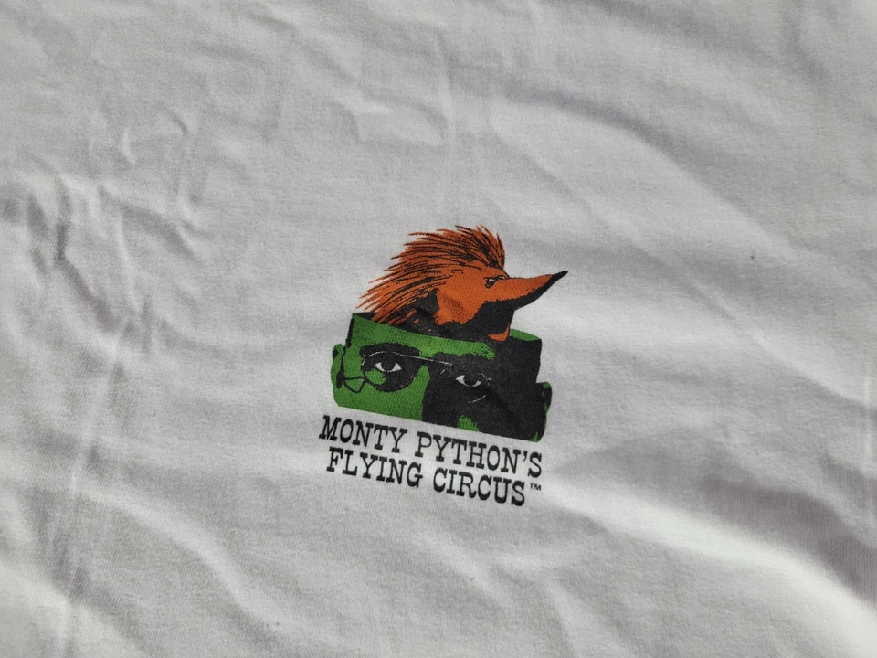 Camiseta Promocional Monty Python’s Flying Circus Años 90 Talla Grande Foto 2 de 4