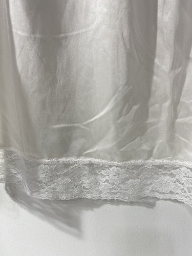 Vintage Body Chic Slip White Half Slip Size: XL Made in USA - Picture 3 of 4