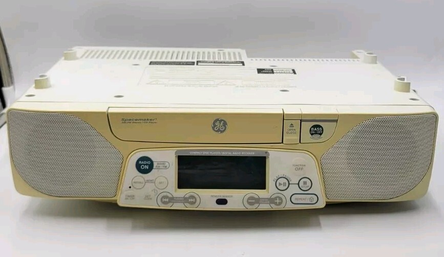 GE SPACEMAKER Undercabinet CD AM FM RADIO Model 7-5290A As