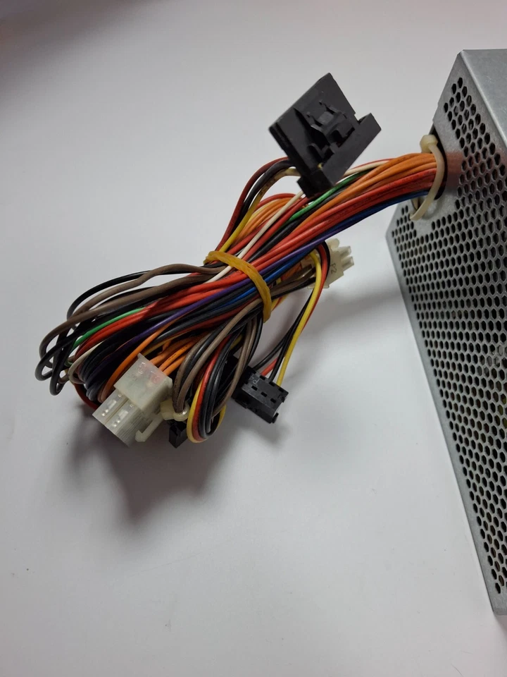 NETZTEIL HP 715184-001 667892-003 300WATT DPS-300AB-72 A ATX 24-PIN P2 4-PIN - Image 2 of 3