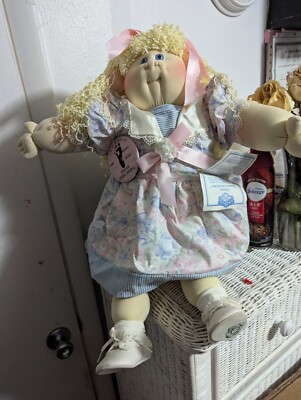 Cabbage Patch Doll 1991 JC Penny Limited Edition Hand Signed By Xavier Roberts 