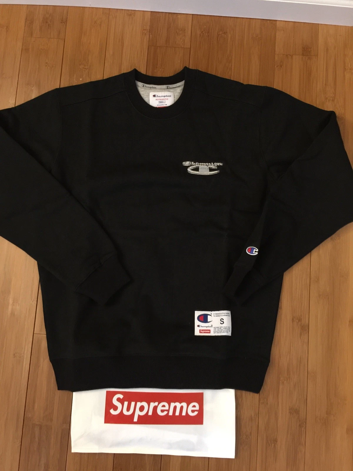 Crewneck métallique Supreme Champion 3D noir, petit, 100 % authentique ! Livraison gratuite