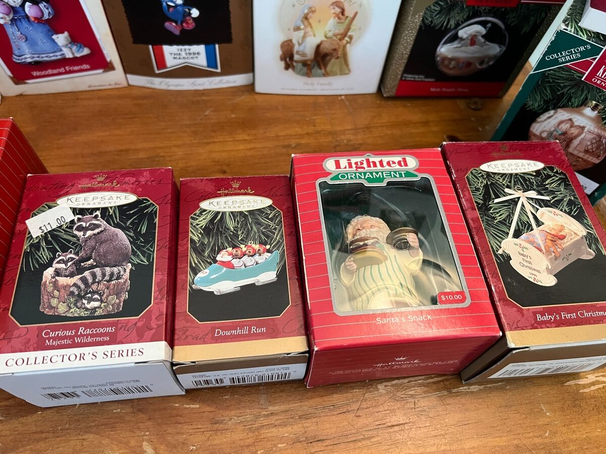 LOT OF 25 Hallmark KEEPSAKE CHRISTMAS ORNAMENTS LIGHT+SOUND LOT OF 25 Hallmark KEEPSAKE CHRISTMAS ORNAMENTS LIGHT+SOUND