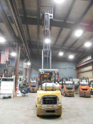 2001 Caterpillar GC30K, 6,000#, 6000# Forklift w/ Quad Mast (Lifts 240") & SS - Picture 11 of 12