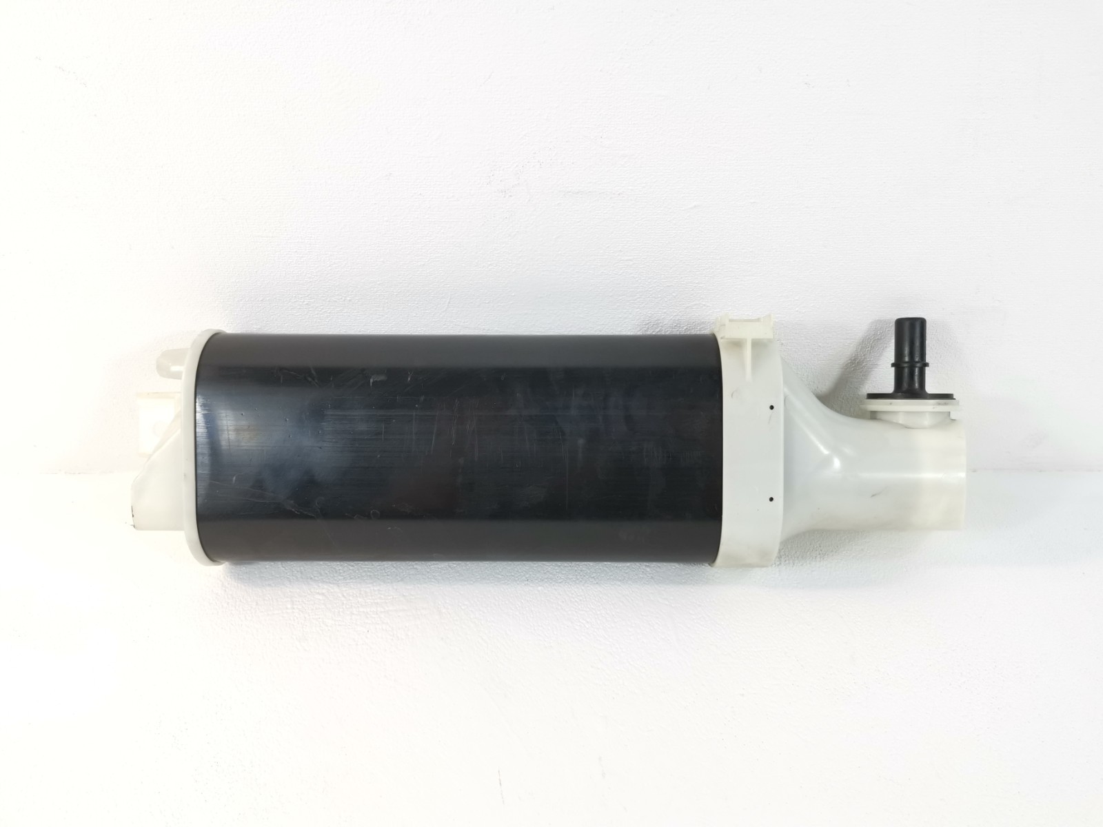 Maserati Ghibli RWD 3.0 2015 Fuel Evap Vapor Charcoal Canister 670030583 OEM