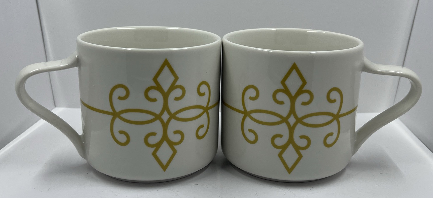 Starbucks 2015 White 12 oz Coffee Mug with Gold Scroll Diamond Design  