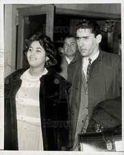1962 Press Photo Jose Gomez Abad & wife Elsa returning to Cuba from New York