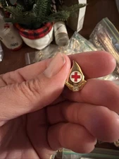 VTG American Red Cross 21 Gallon Blood Donor Gold Tone Blood Drop Enamel 21 Pin