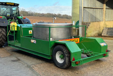 Trailer mounted water bowser tank, with high capacity pump for filling & mixing.