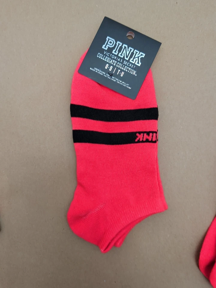 Nuevo Con Etiquetas Victoria's Secret ROSA Calcetines Bajos 4 Pares Rojo Rosa y Morado  Foto 3 de 4