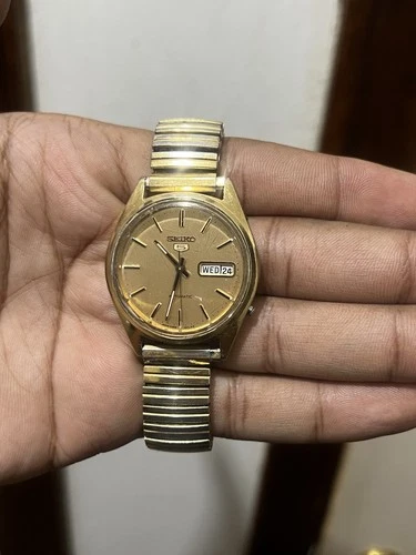 Vintage 80s Seiko 5 Automatic Watch (RUNS)