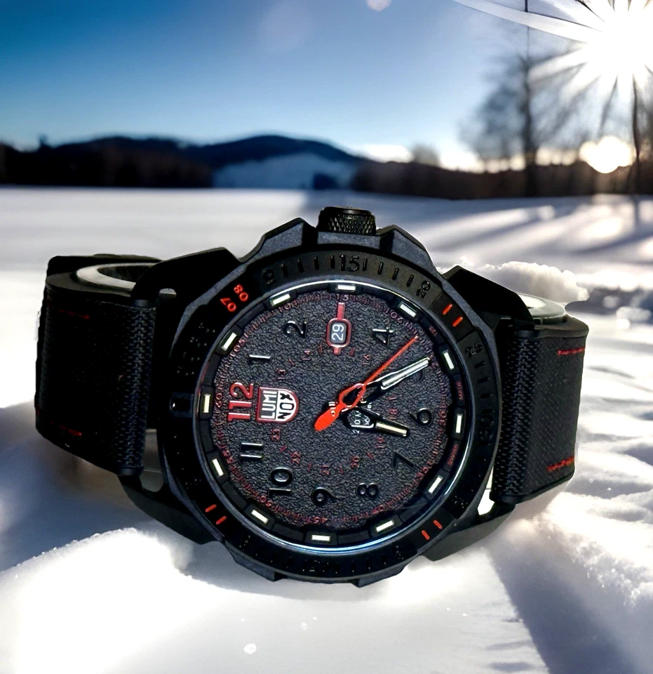 LUMINOX ICE-SAR ARCTIC - XL.1002 Black Dial Red Trim Hybrid Strap 46 MM Sapphire - Image 4 of 4