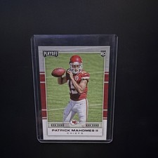 Top Patrick Mahomes Rookie Cards to Collect 36