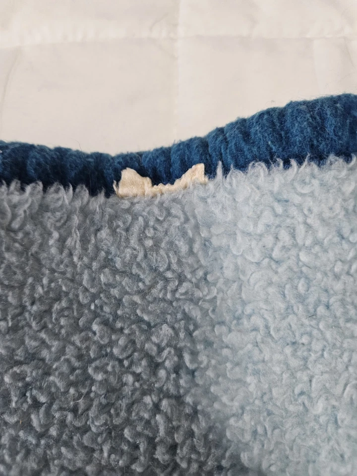 Manta reversible San Marcos azul gris unicornio 73,5"x43" con etiqueta de corte Foto 4 de 4