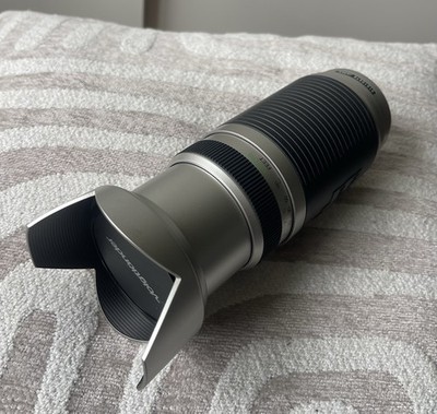 Voigtländer ''Ultron'' 4,5-6,7/100-400 mm VMV Zoomobjektiv für Canon EOS