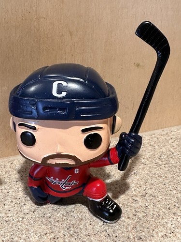 Alex Ovechkin Washington Capitals NHL Goal 694 & 695 Exclusive -Loose - Picture 3 of 7