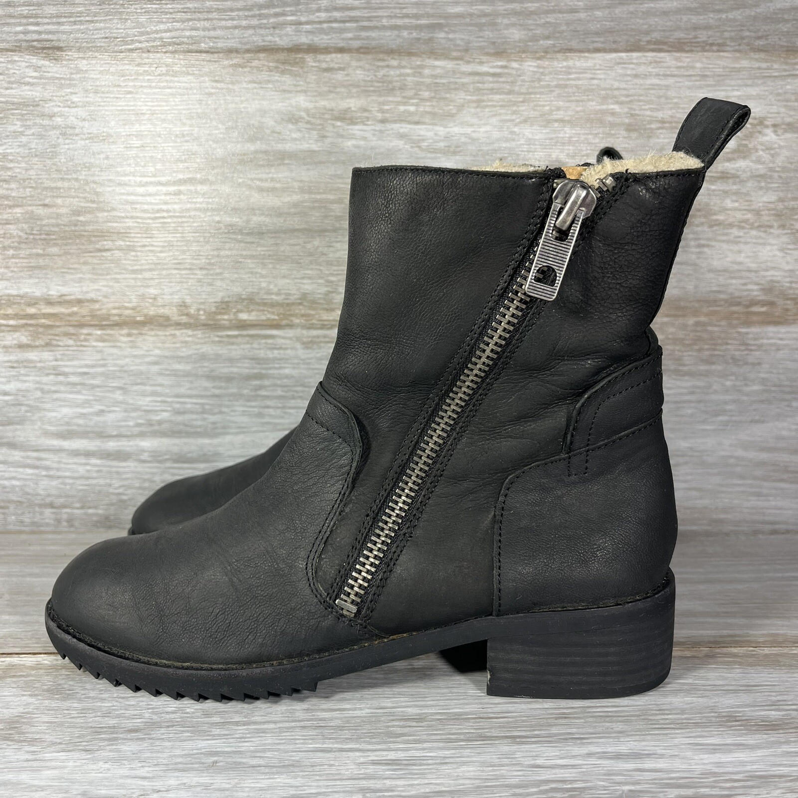 Dolce Vita Women's Black Leather Side Zip Biker Boots Size