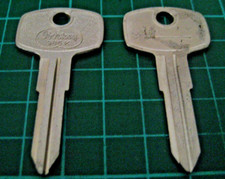 Oldtimer Datsun, Nissan  / Schlüsselrohling Börkey 986 K, Nissan Profil N