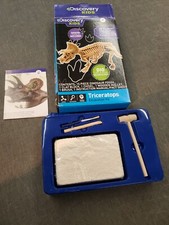 Discovery Kids TRICERATOPS Excavation Kit Dinosaur Fossil Dig Paleontologist s