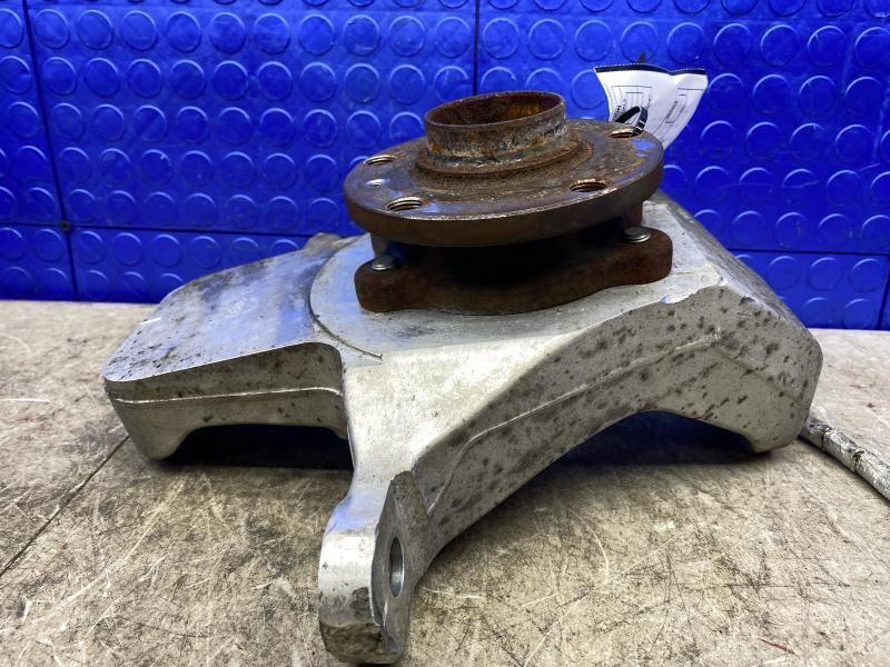 2016-2021 MCLAREN 570S OEM FRONT RIGHT WHEEL SPINDLE BEARING HUB 13B1203CP