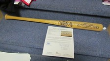 Hank Aaron signed All Time Home Run King Louisville Slugger Bat JSA Certified
