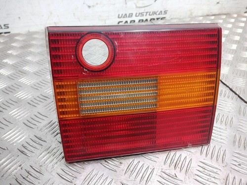 Volkswagen PASSAT B4 1994 Hinten rechts Rückleuchte Heckleuchte innen UST37094