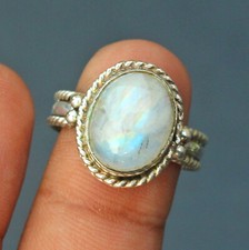 White Moonstone Ring 925 Sterling Silver Ring Handmade Gemstone Ring Women'sRing