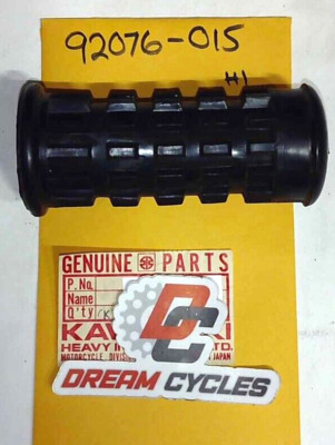 NOS GENUINE Kawasaki 92076-015 Footrest Rubber H1 KH Mach III