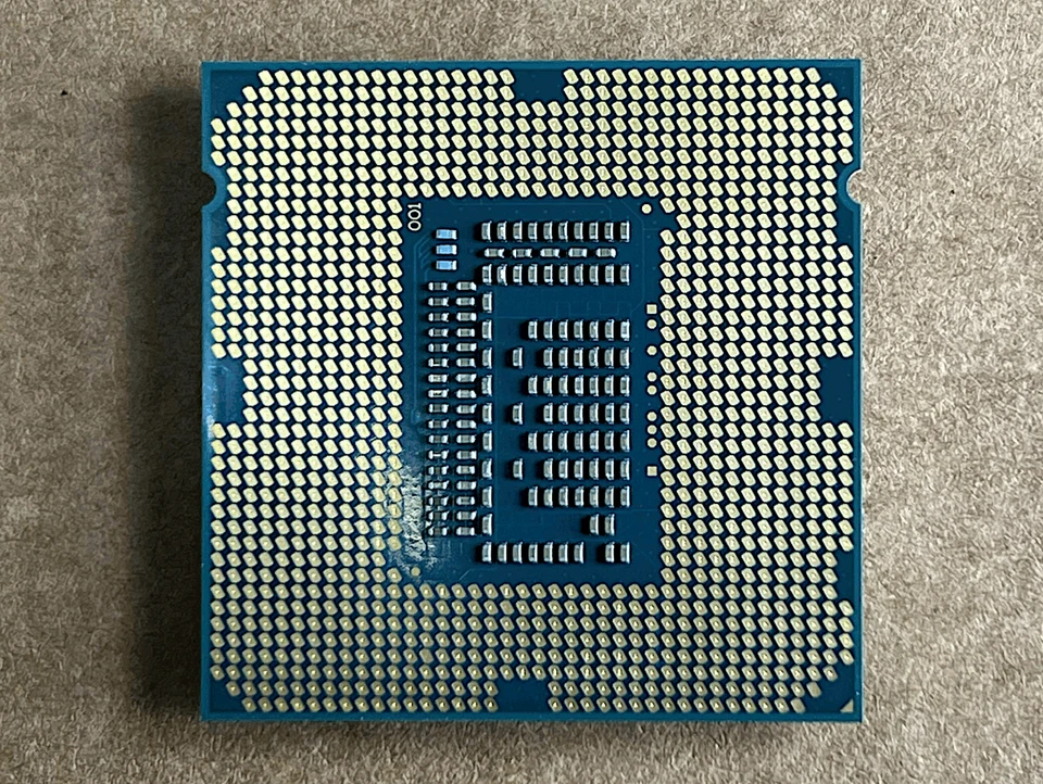 CPU / Processador Intel Xeon E3-1270 V2 4-Core 3.5GHz 8MB LGA 1155 - SR0P6 - Imagem 2 de 2