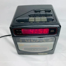 Vintage Soundesign AM/FM Cube Alarm Clock Radio ~3833 BLK~ RETRO, RARE!