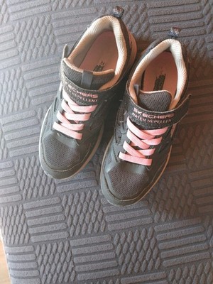 Halbschuhe Sketchers Klettverschluss Größe 33 Mädchenchen