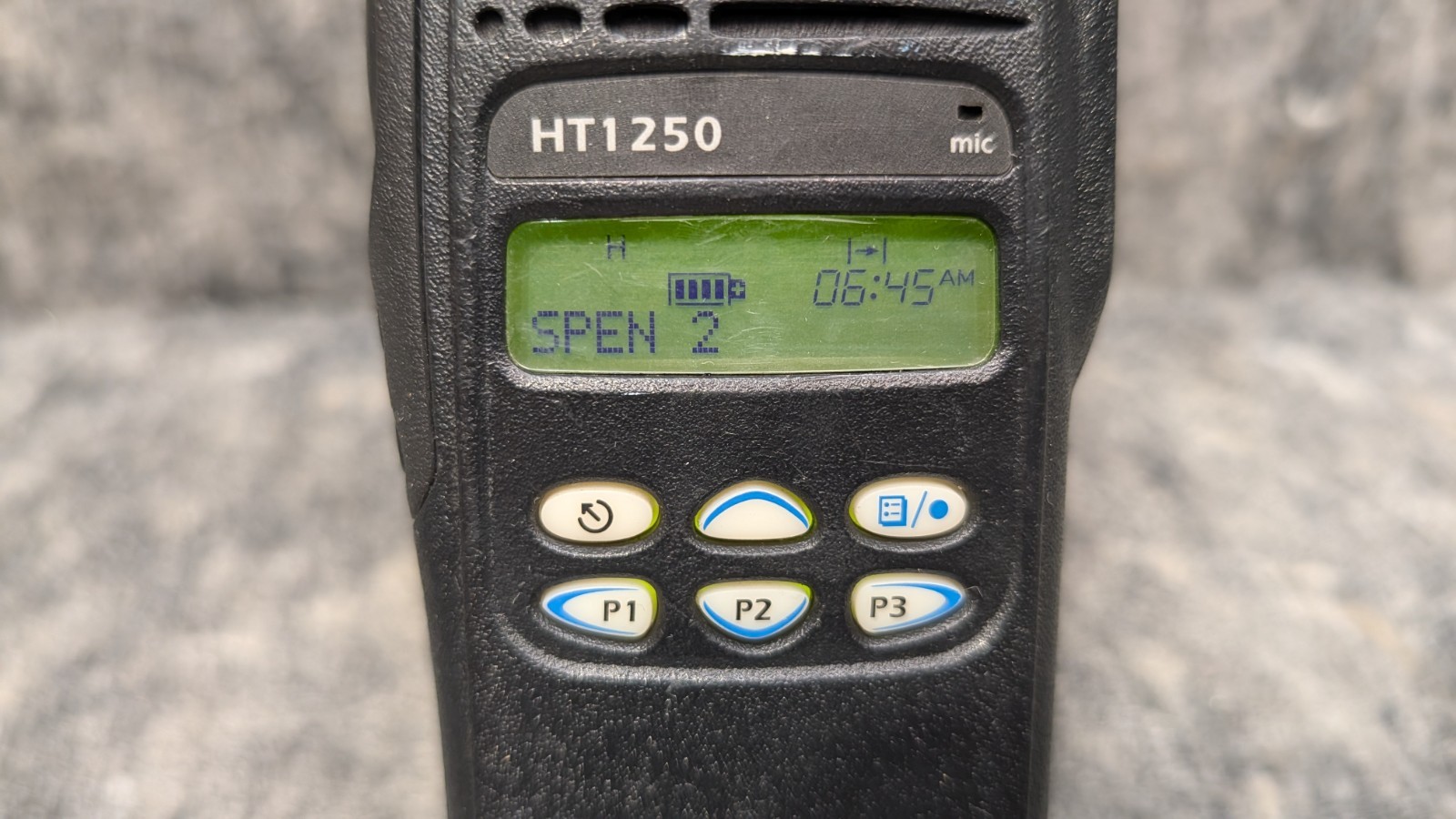 Motorola HT1250 VHF Two-Way Radios AAH25KDF9AA5AN with Battery
