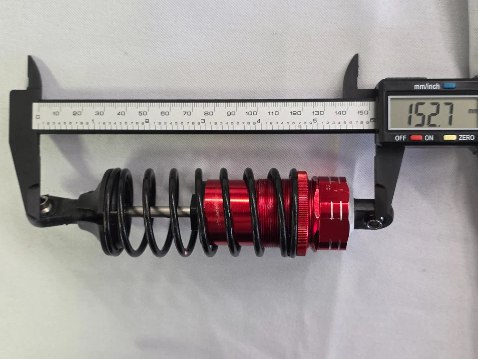 4x LOSI DBXL 1/5 Stoßdämpfer mit verstärkten Federn - Bild 2 von 4