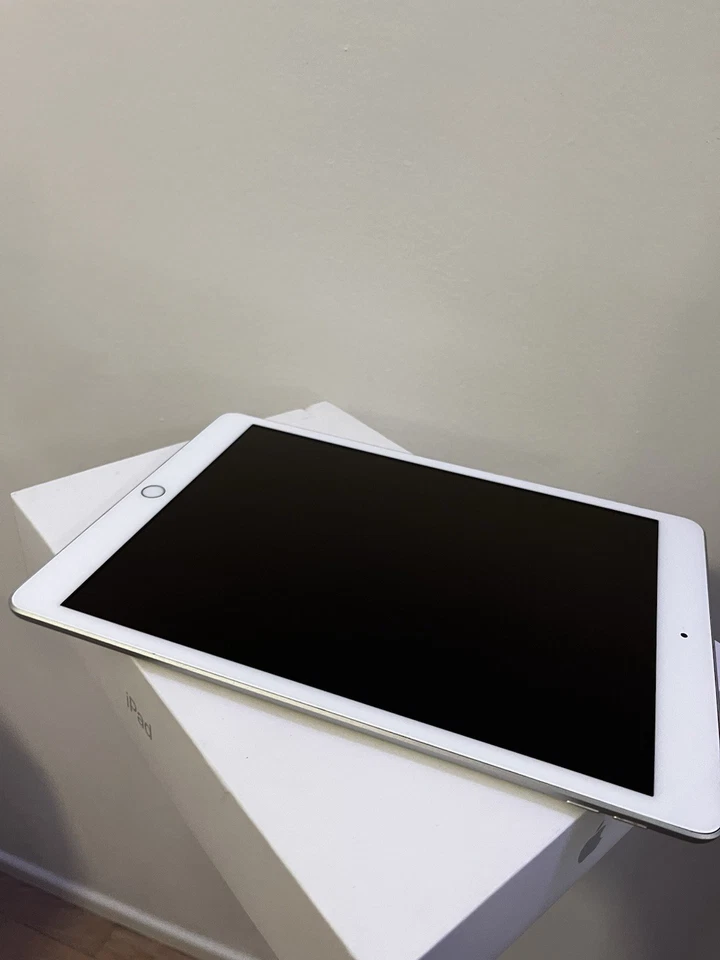 ipad 10.2 128gb argento - Immagine 2 di 4
