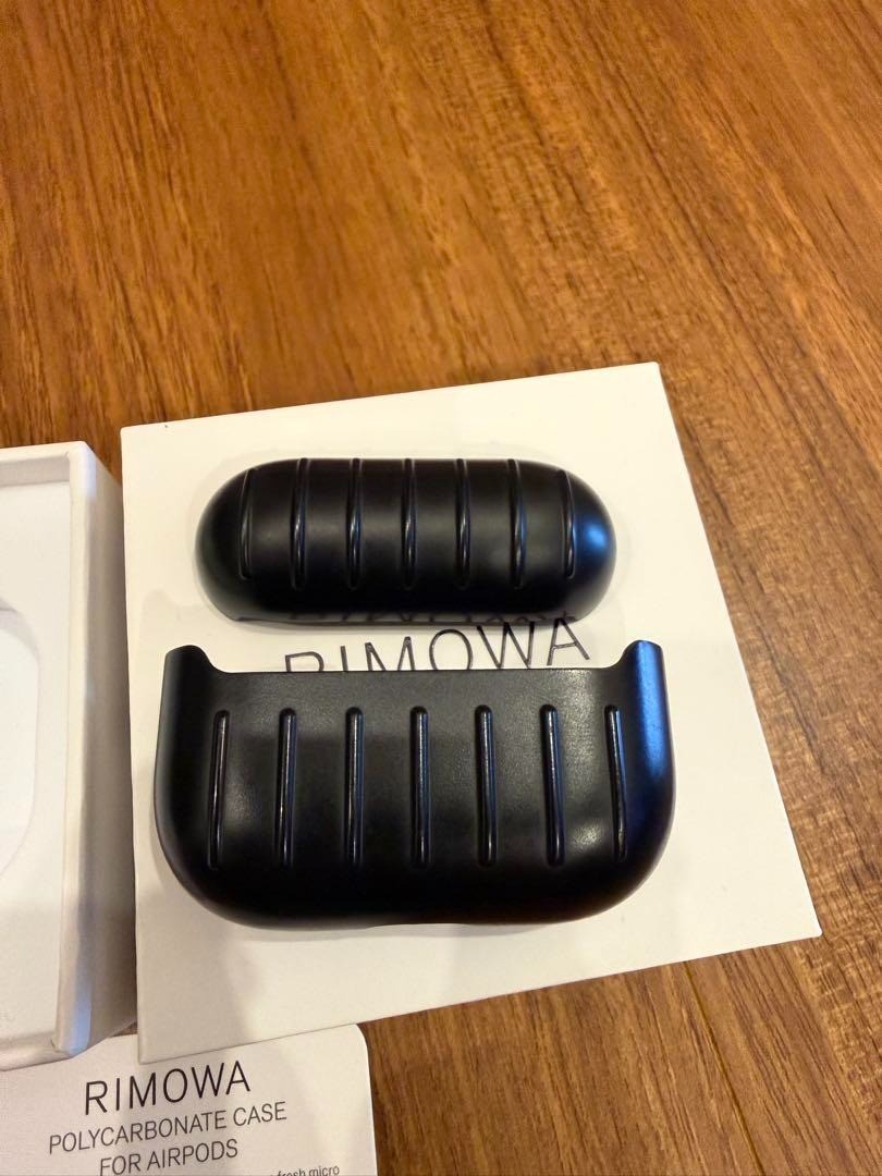 RIMOWA ポリカーボネート AirPodsケース ブラック RIMOWA ポリカーボネート AirPodsケース ブラック RIMOWA Releases