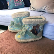 Disney frozen elsa and Ana winter indoor shoes slippers 7-8 Toddler Girl