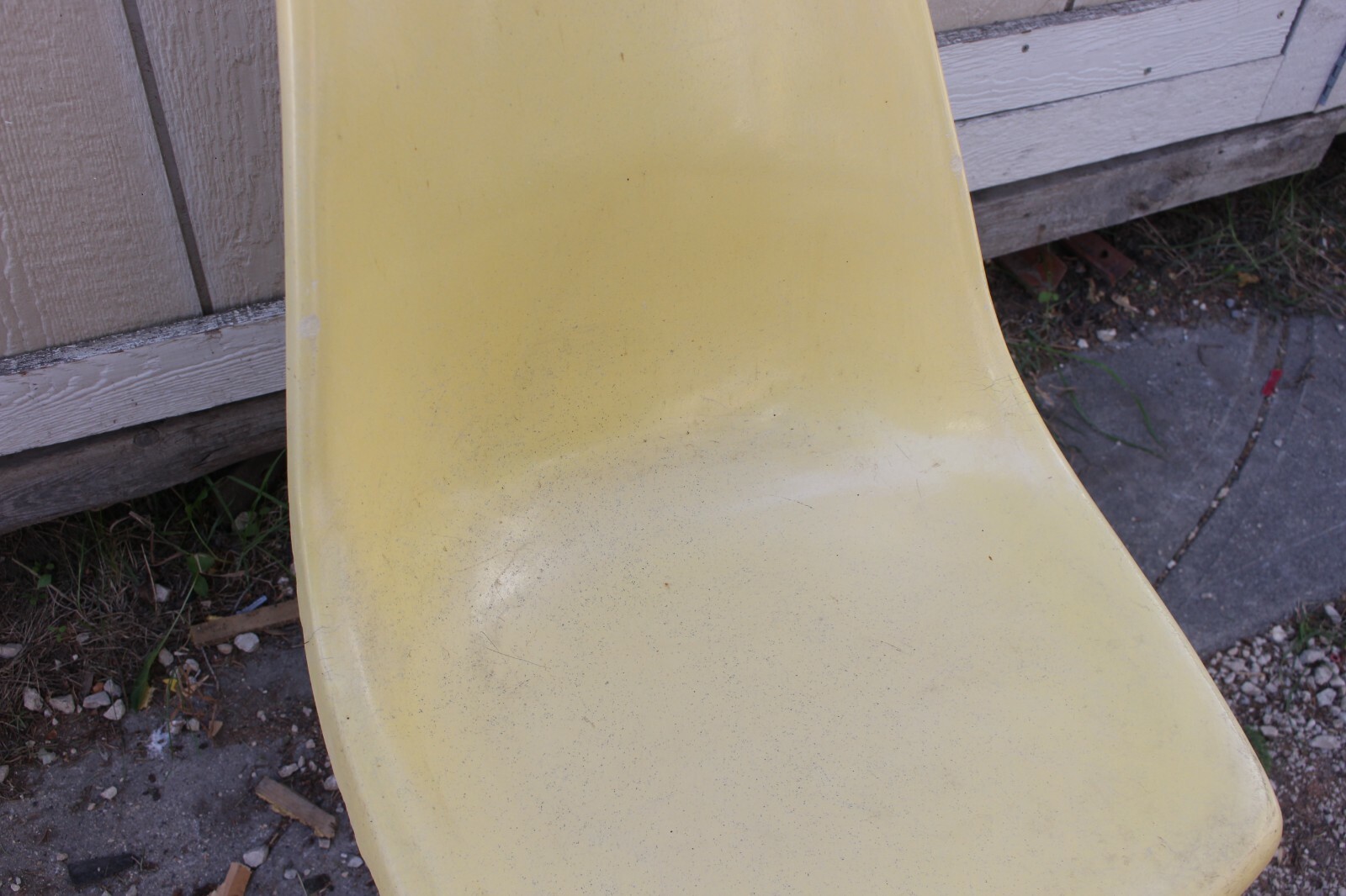 Vtg Mid Century Modern Krueger USA Fiberglass Eames Cream Yellow Chair