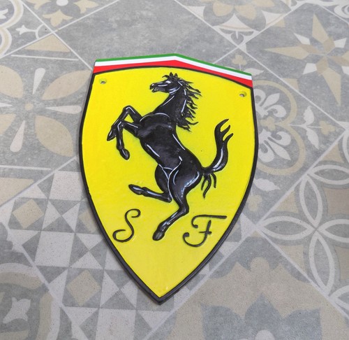 HEAVY 5 COLOUR FERRARI PRANCING HORSE CAST IRON SIGN - Picture 3 of 3