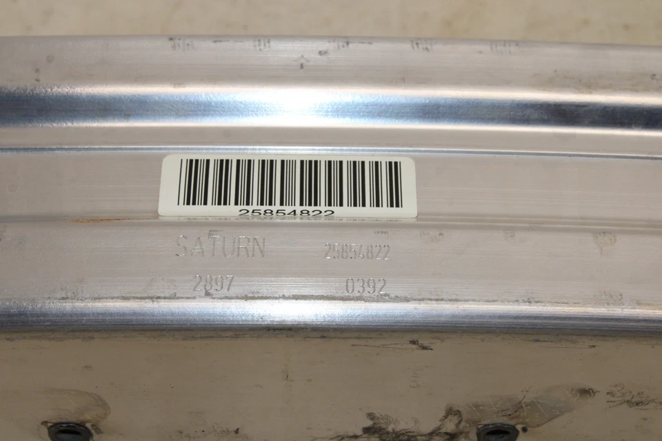 Barra de impacto de refuerzo frontal Saturn Sky 2007-2010 OEM MO69 Foto 4 de 4